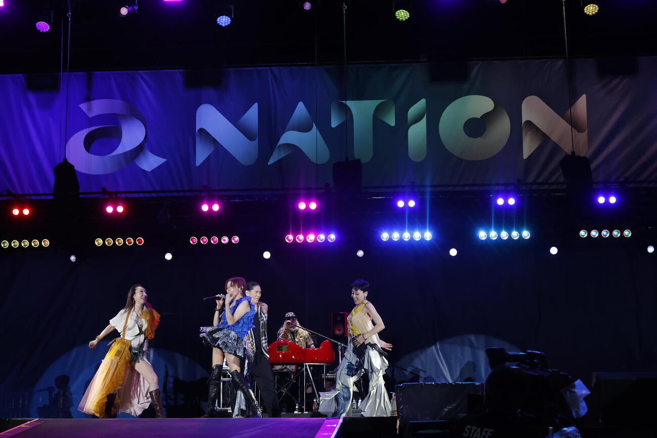 「a－nation 2026」でパフォーマンスするTRF