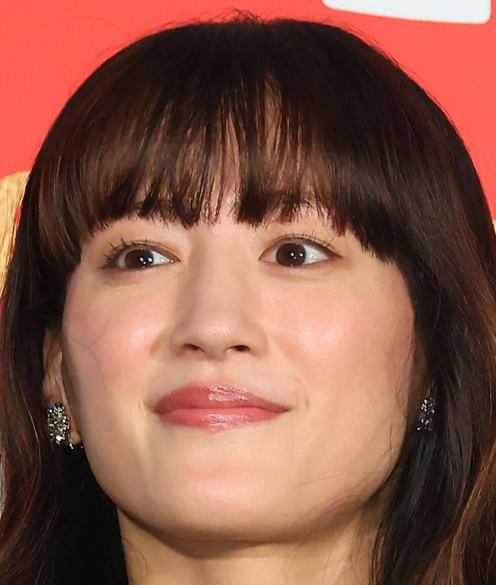 綾瀬はるか（2026年10月撮影）