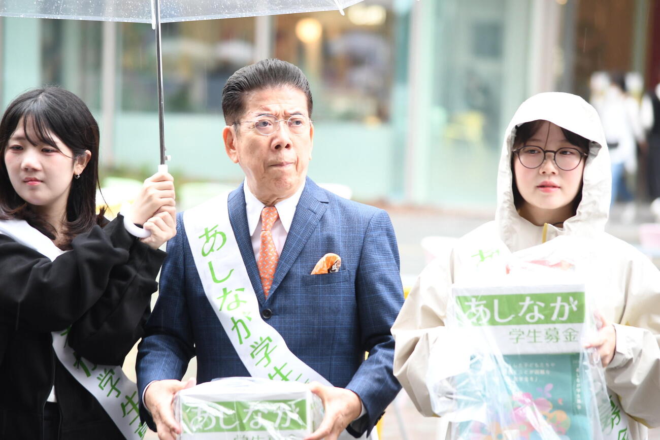 ライフワークの「あしなが学生募金　関西オープニングセレモニー」に参加した西川きよし（撮影・阪口孝志）