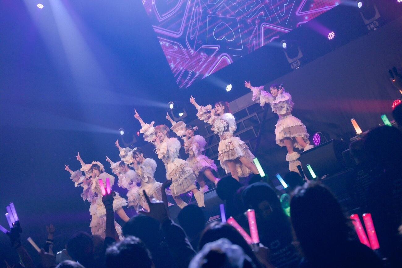 5周年記念ワンマンライブツアー最終公演でパファーマンスするRiNCENT