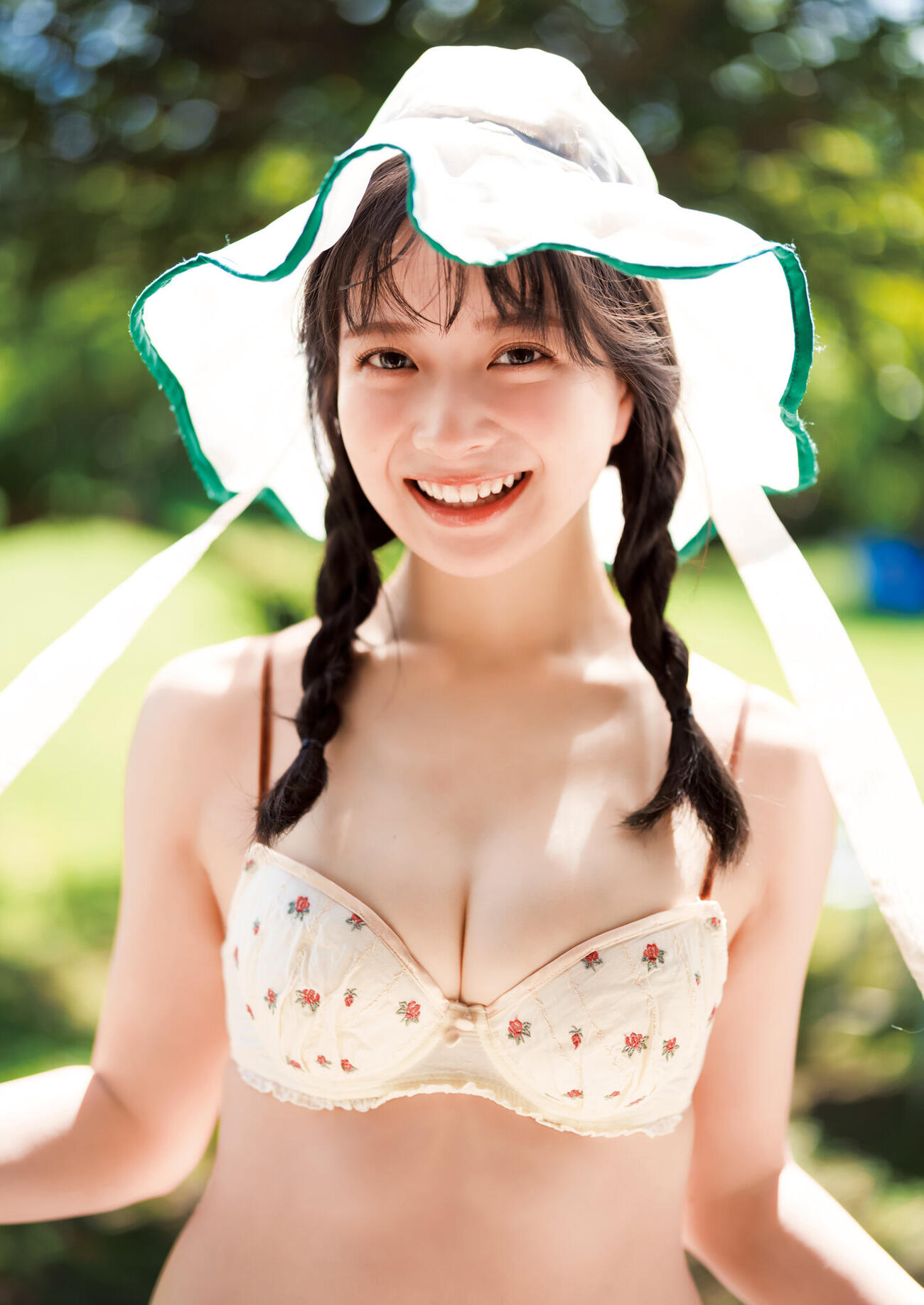 「璃音」から改名し、女優業をスタートさせた鶴田りお