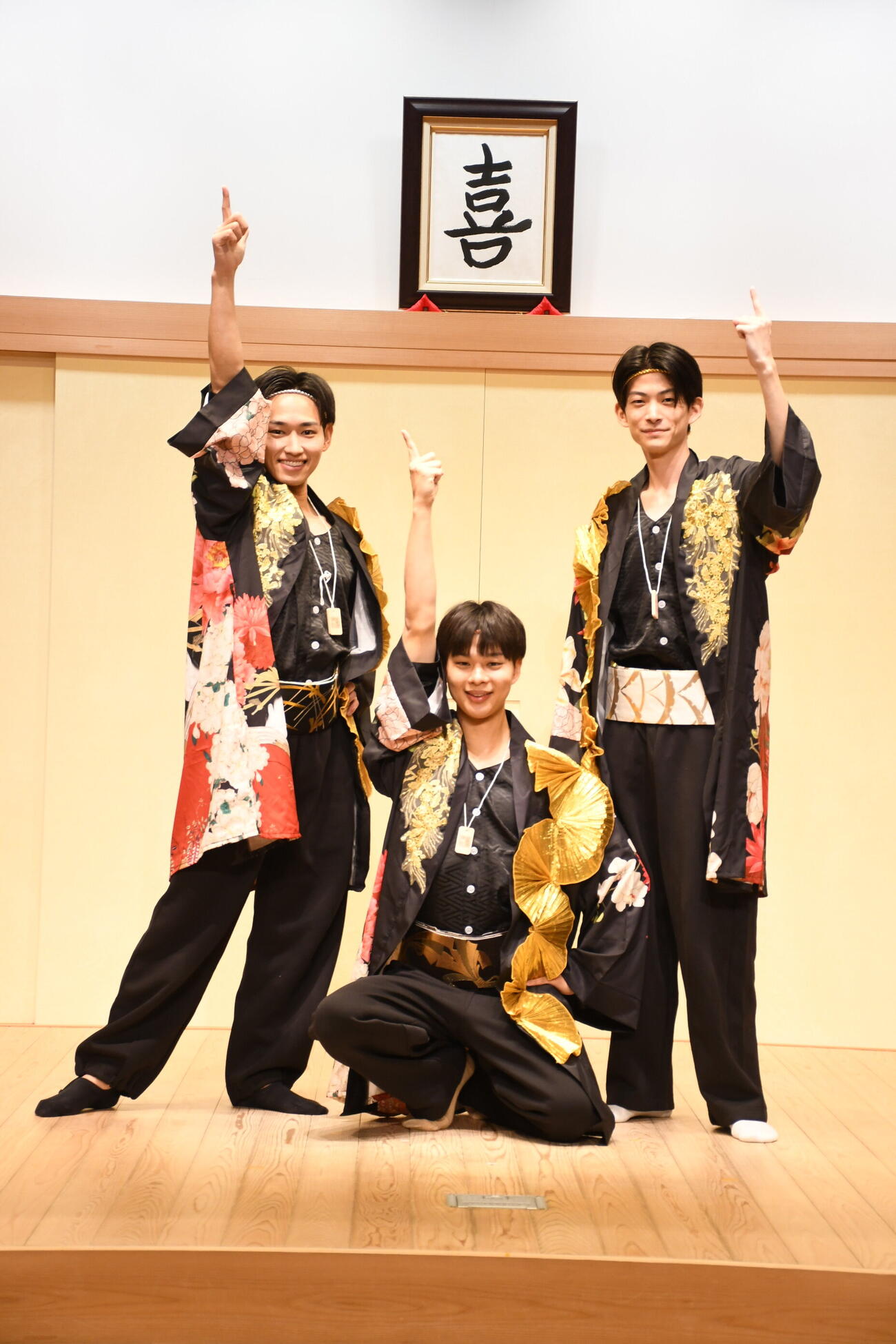 「第2回神戸落語まつり」の取材会に出席した、左から「ぴーひゃら」笑福亭喬路、桂源太、月亭柳正（撮影・阪口孝志）
