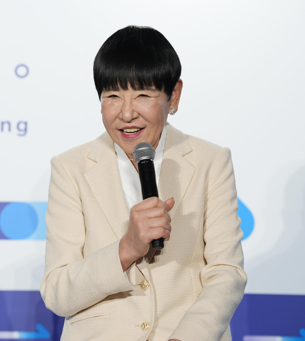 「歩く人生に、つづきを。展」メディア発表会に登壇し笑顔を見せる和田アキ子（撮影・小島史椰）