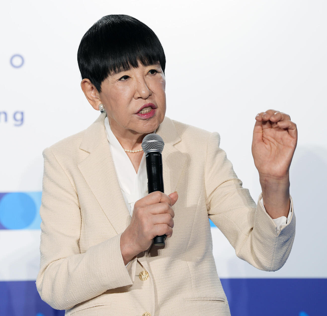 「歩く人生に、つづきを。展」メディア発表会に登壇する和田アキ子（撮影・小島史椰）