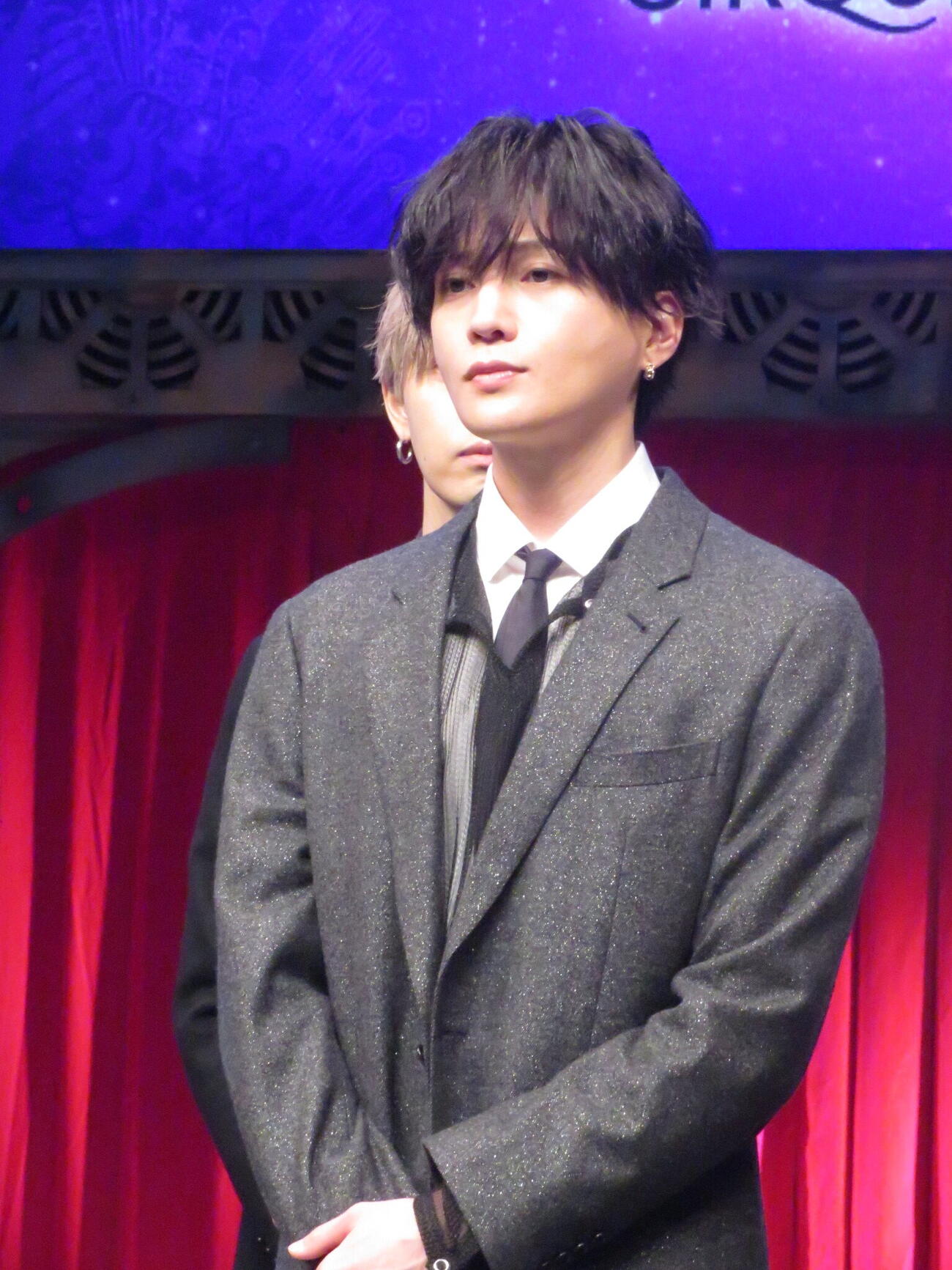 会見に出席した「クーザ」日本公演スペシャルサポーターのFANTASTICS八木勇征