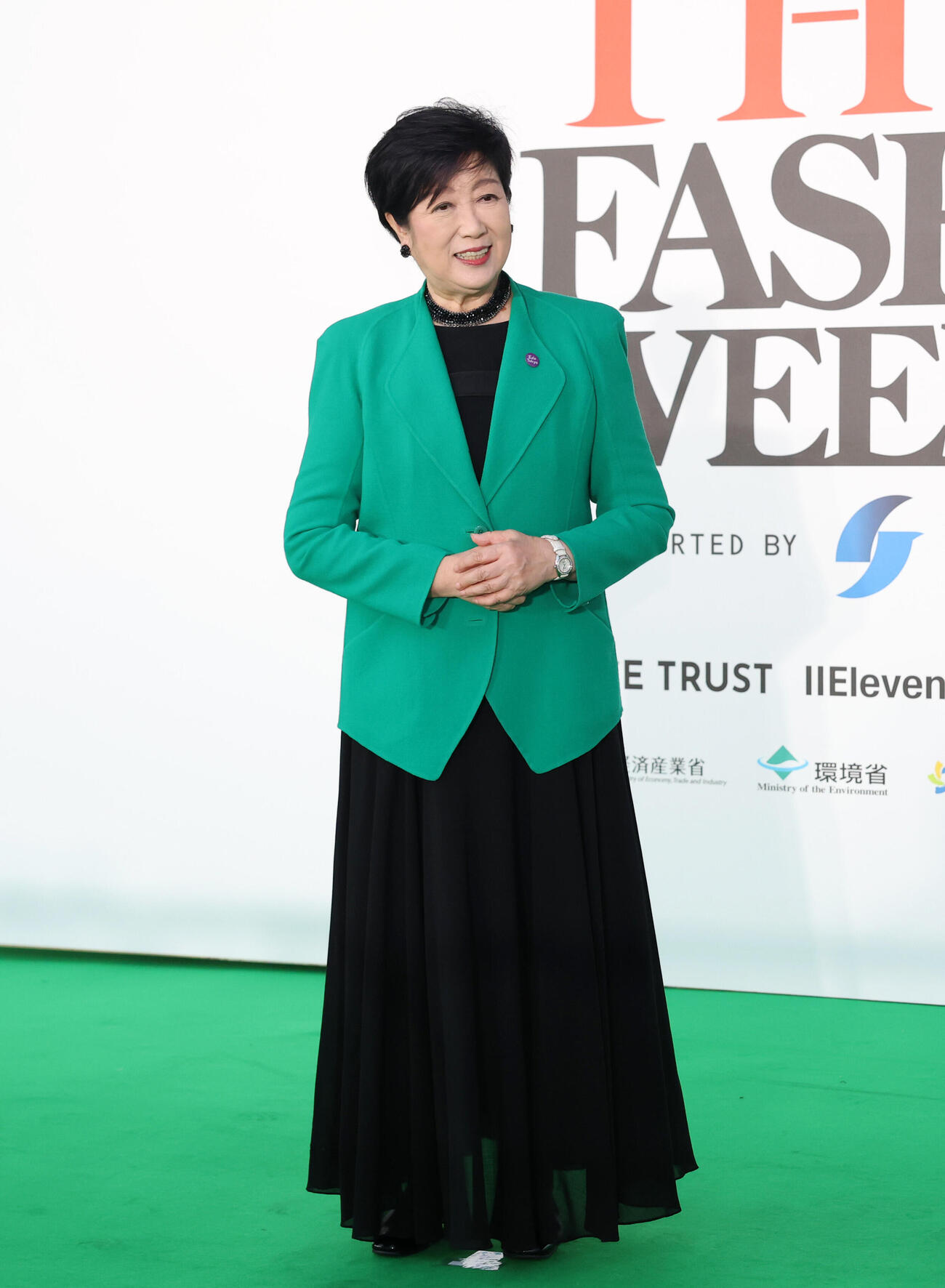 グリーンカーペットに登壇した小池百合子東京都知事（撮影・増田悦実）