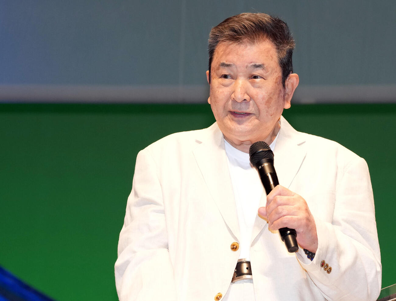 公開リハーサルを前に記者の質問に答える小林旭（撮影・たえ見朱実）