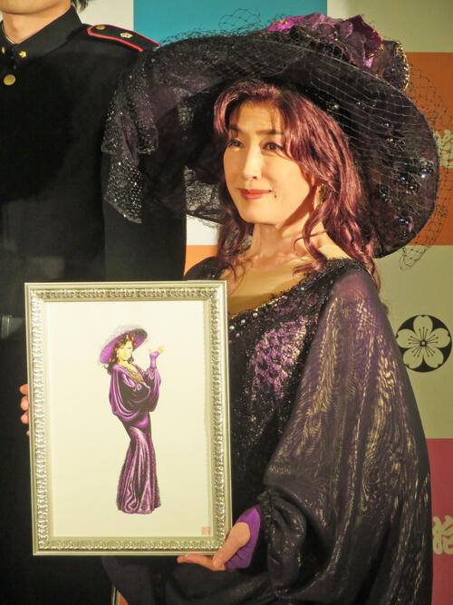 “天然”高島礼子の訴え「還暦をこえたりしている」舞台「メイジ・ザ・キャッツアイ」３姉妹長女