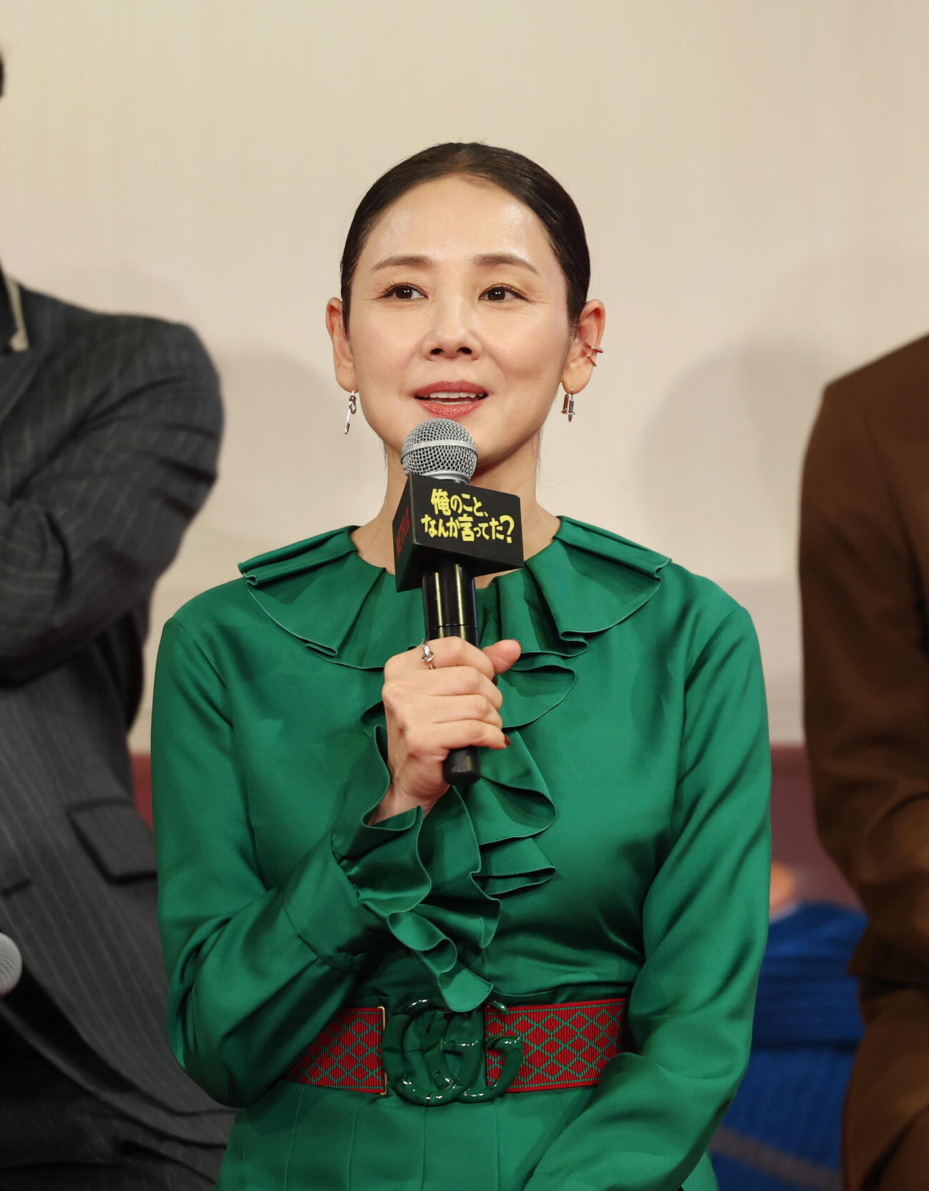 完成報告会イベントに登壇し話をする吉田羊（撮影・増田悦実）