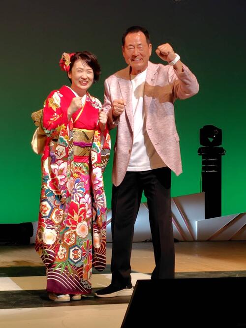 中畑清氏、真木ことみの応援にかけつけCS予想「DeNAの“まき”にも期待したいね」