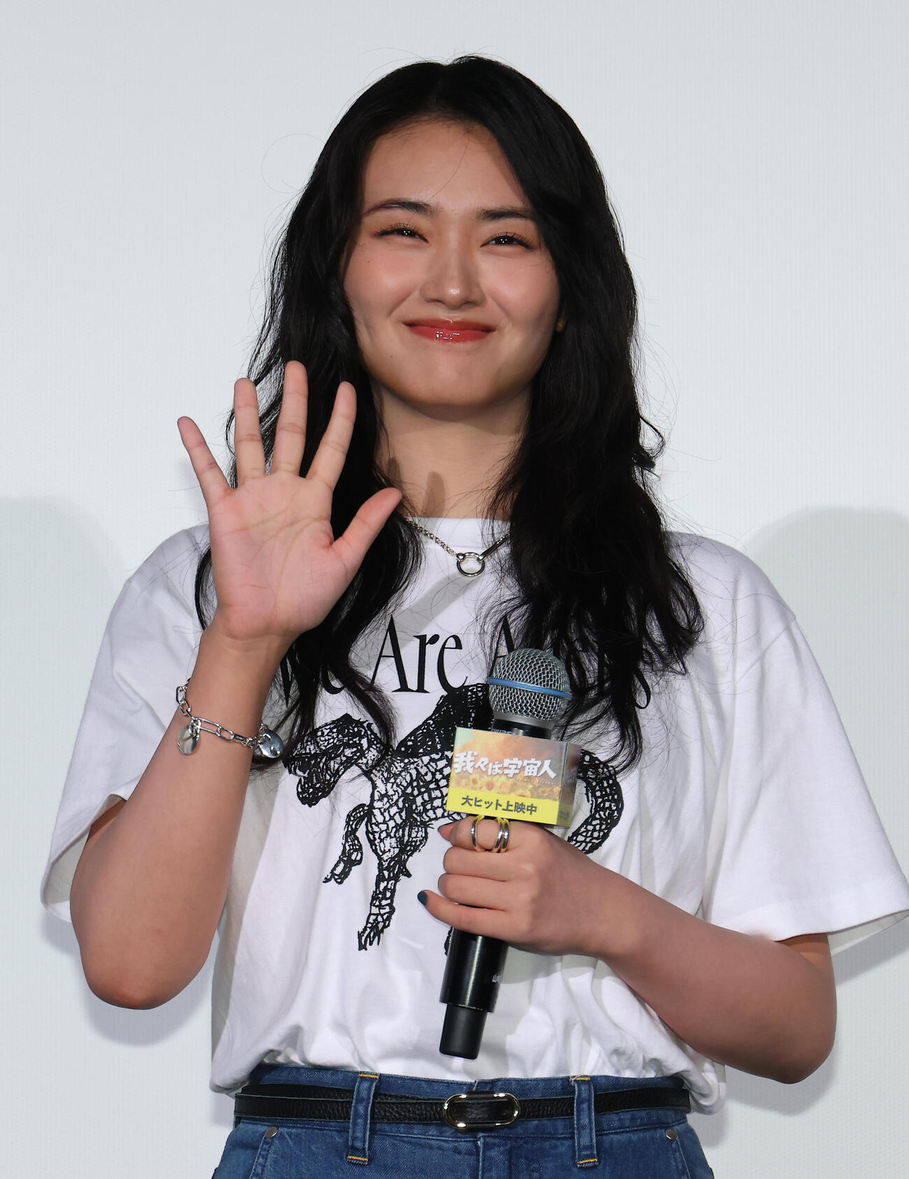 映画「我々は宇宙人」舞台あいさつを行った山﨑天（撮影・中島郁夫）