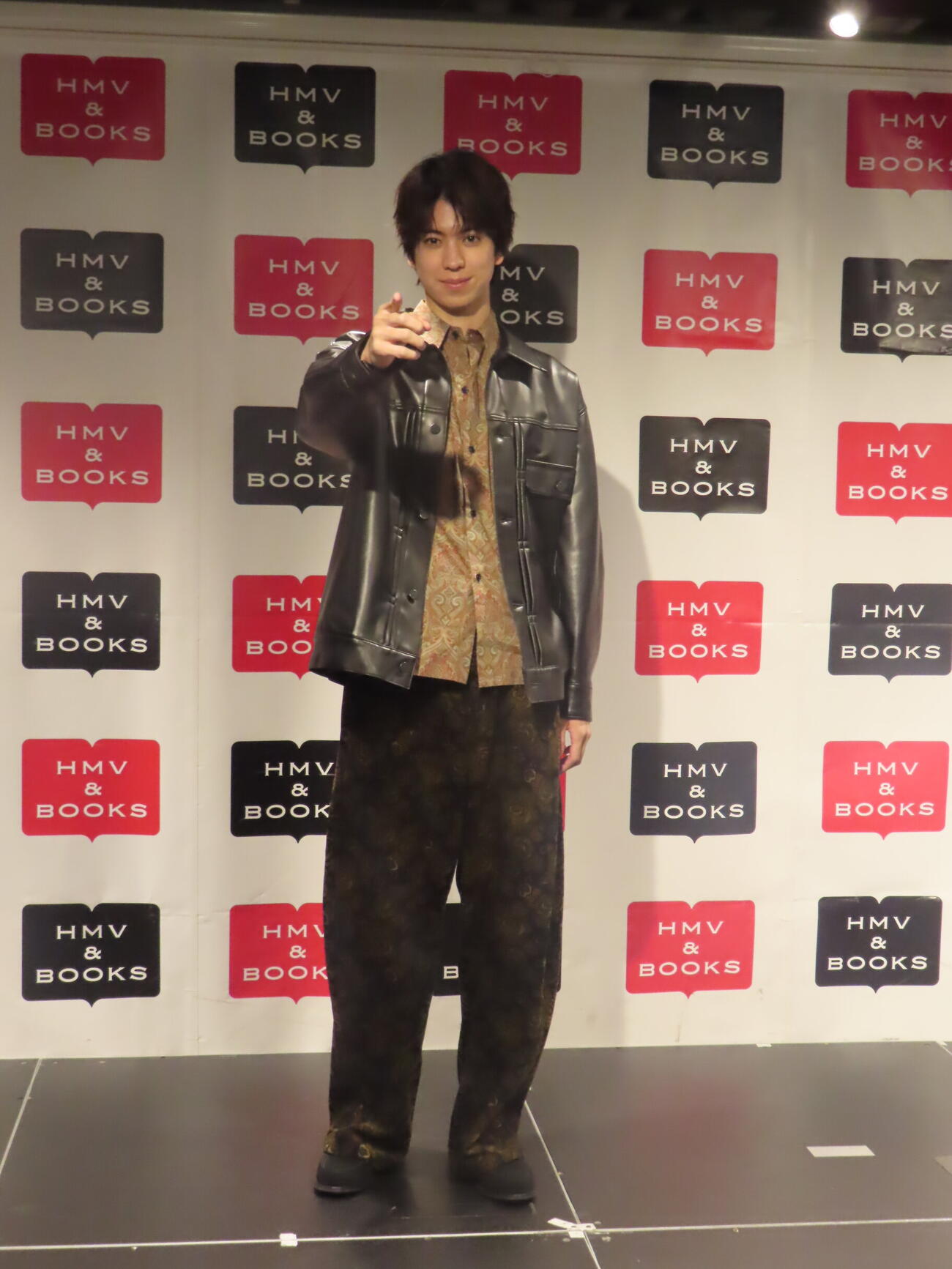 「京典和玖　2027カレンダー」発売記念イベントを開いた京典和玖