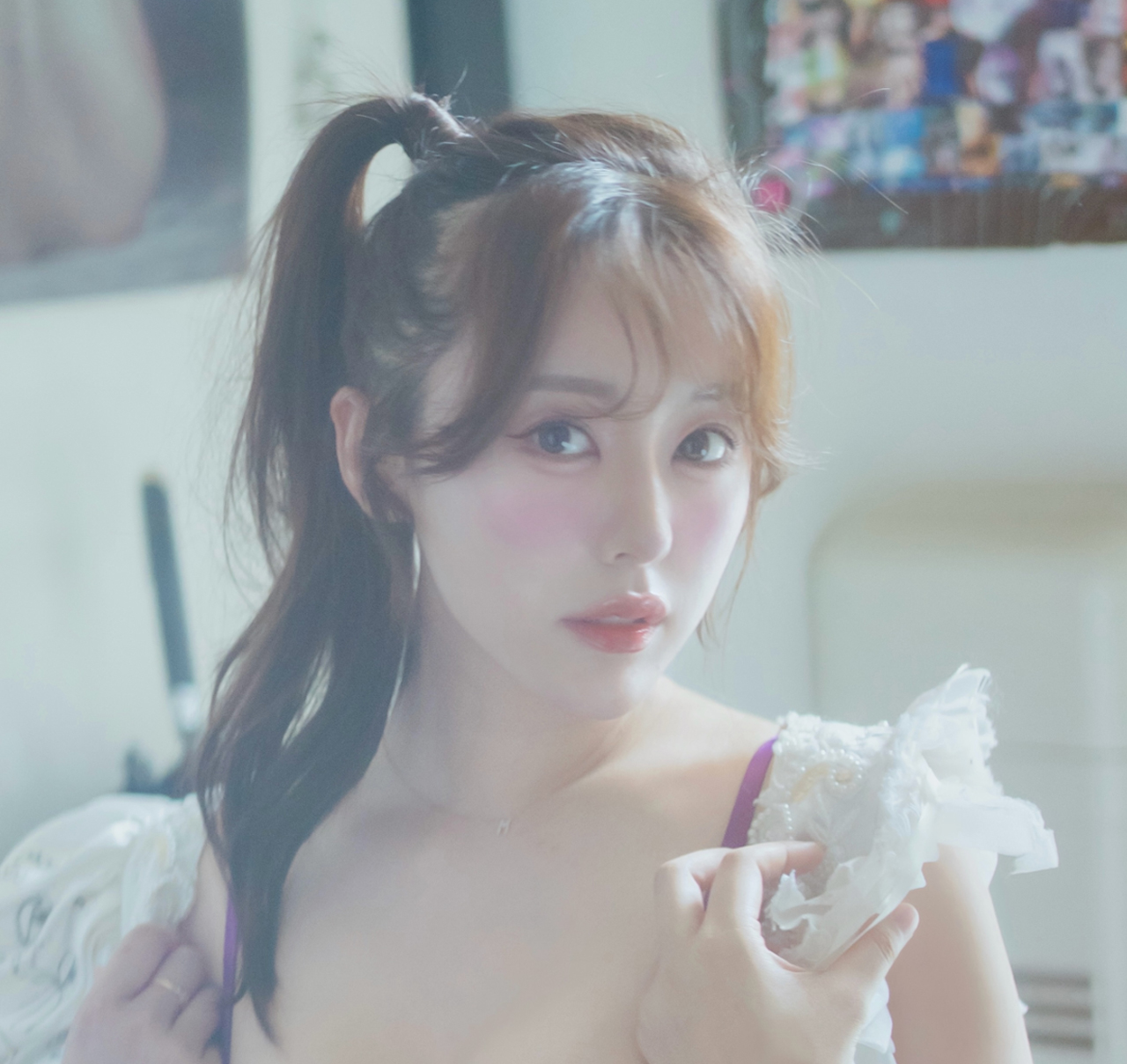 ランジェリー姿を披露した音羽美奈（音羽美奈のインスタグラムから）