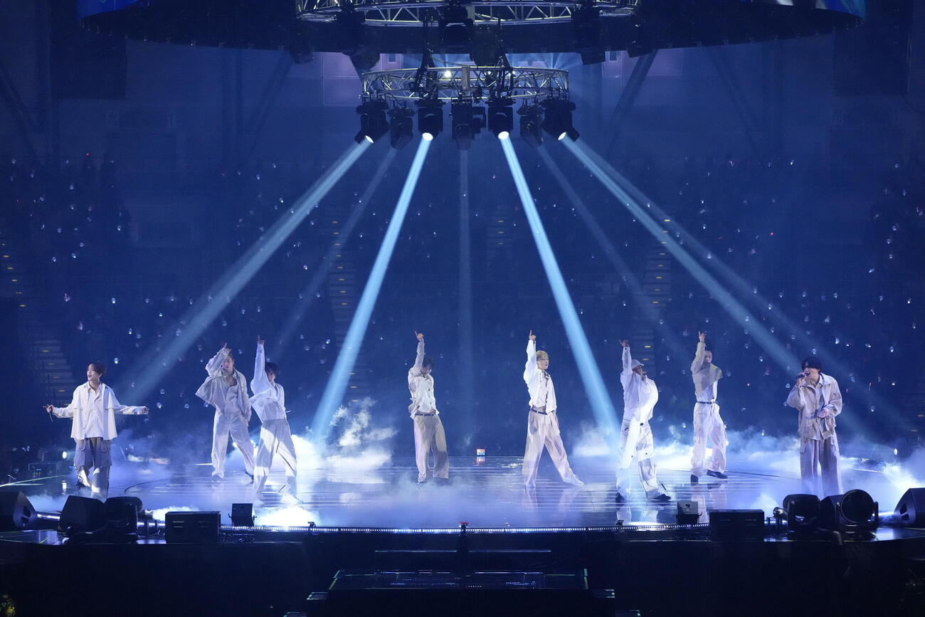 全国アリーナツアー「SUNFLOWER」のファイナル公演に臨んだFANTASTICS