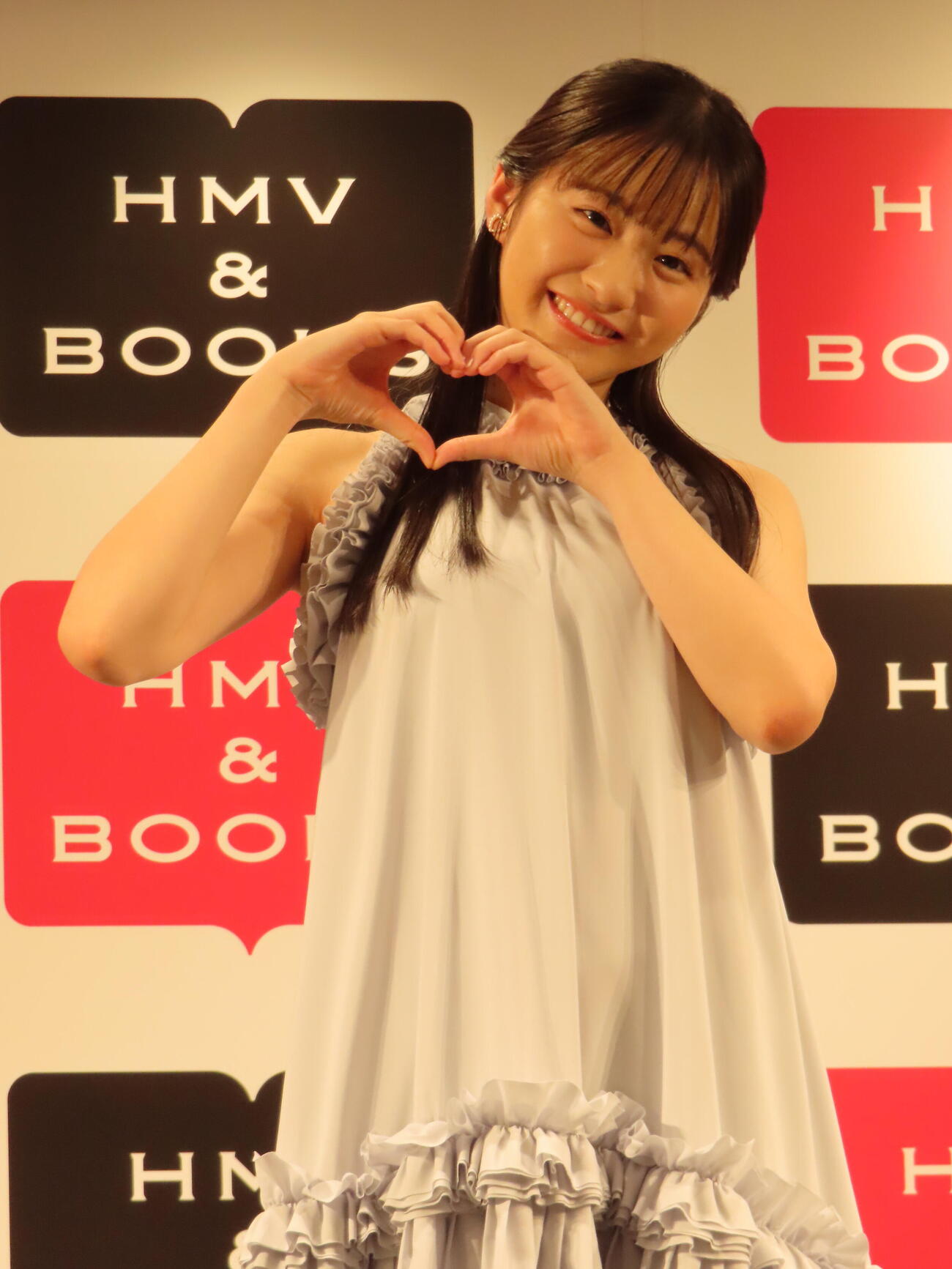 ファースト写真集「ゆきねのね」発売記念会見を行った永岡ゆきね