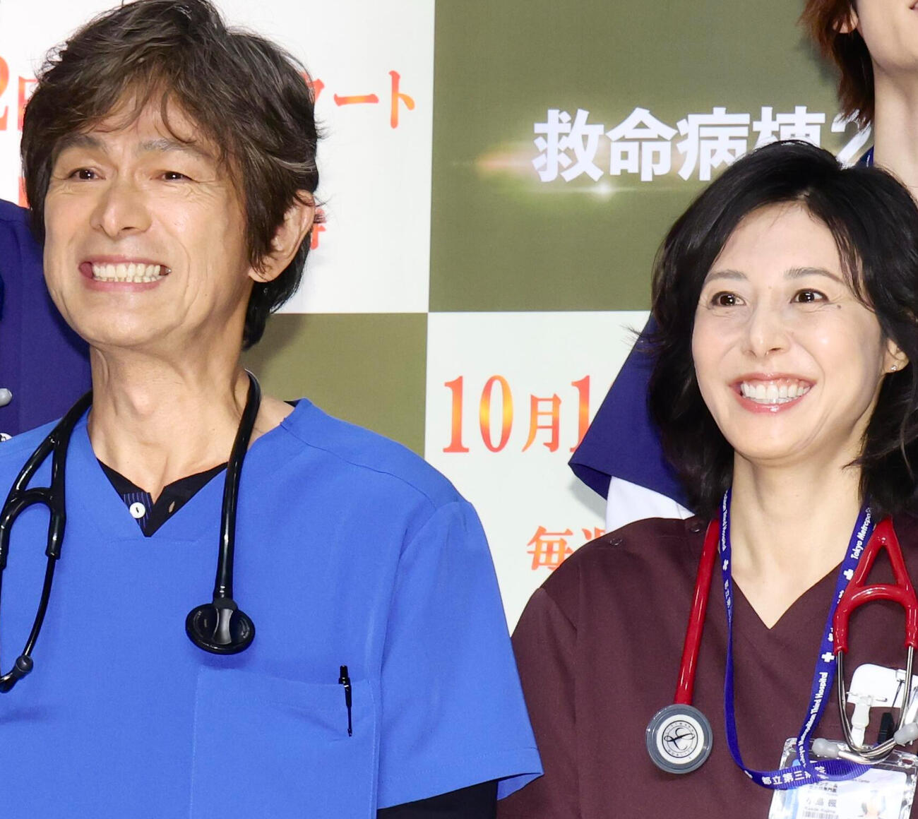 江口洋介（左）と松嶋菜々子（2026年10月撮影）