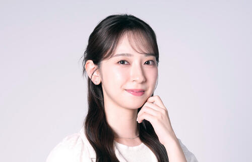 日向坂46金村美玖、黒ランジェリーにオーバーサイズジャケットで ...