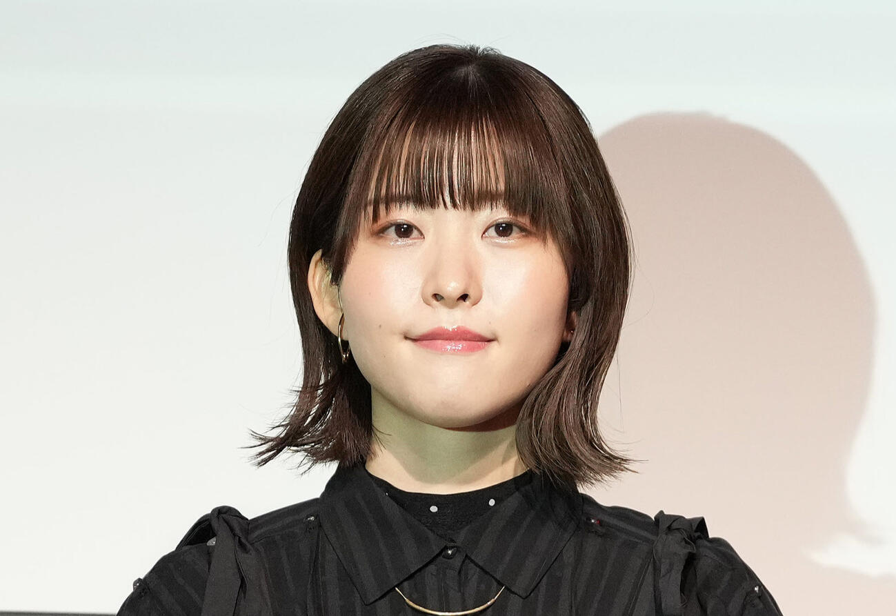 石見舞菜香（2024年3月撮影）