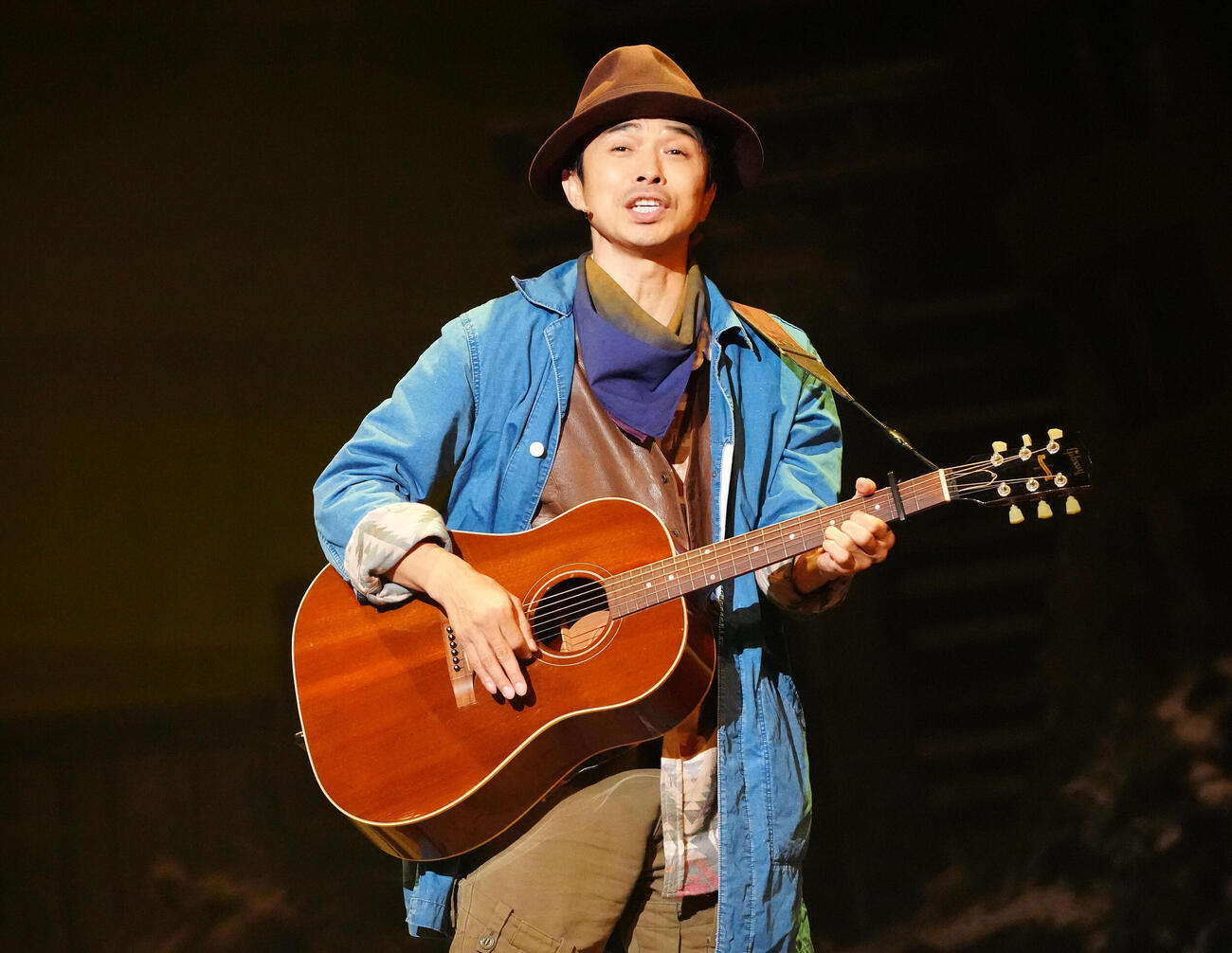 舞台「世界の終わりかけとスリーコード」の公開ゲネプロで演じる井ノ原快彦（撮影・江口和貴）