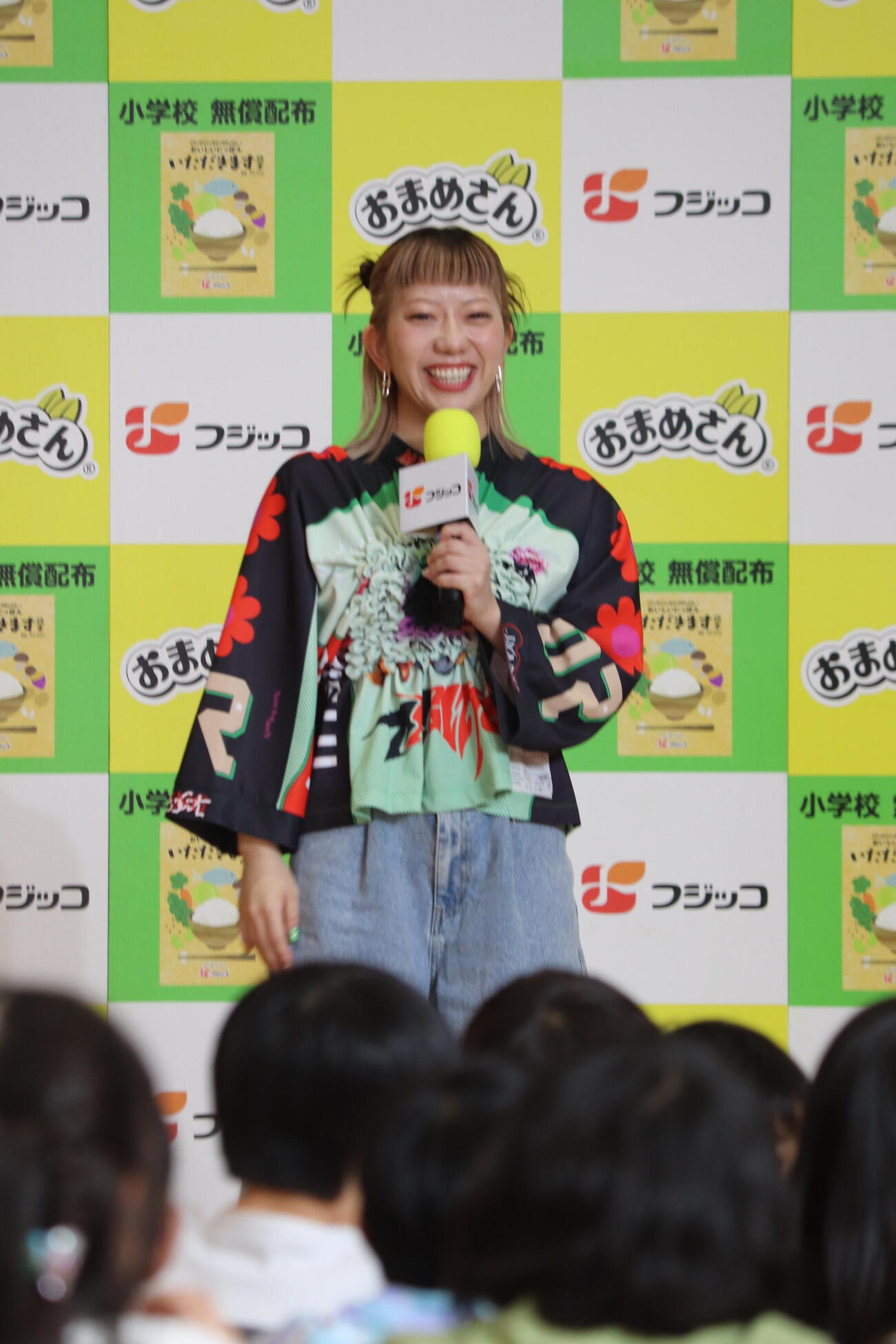 フジッコ豆の日イベント「いただきます読本」公開授業に出席したakane