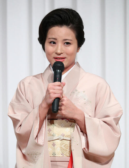 前田愛「寂しいです」　25年急逝の片岡亀蔵さんを思う　囲む会の日にかかった大きな虹投稿