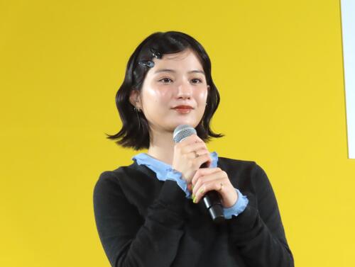 蒔田彩珠、愛車はアメリカンバイク　仲良しカメラマンとツーリング「いろんなところに」