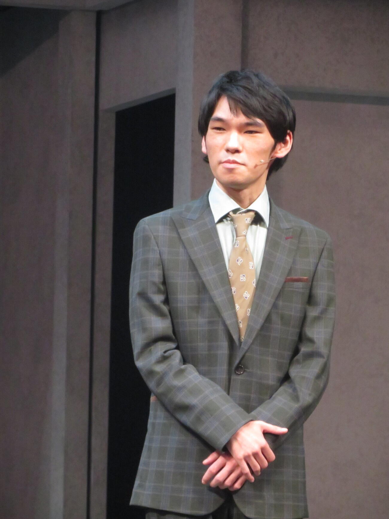 舞台「二階堂朝陽は助けに来る」の取材会に出席した篠原悠伸