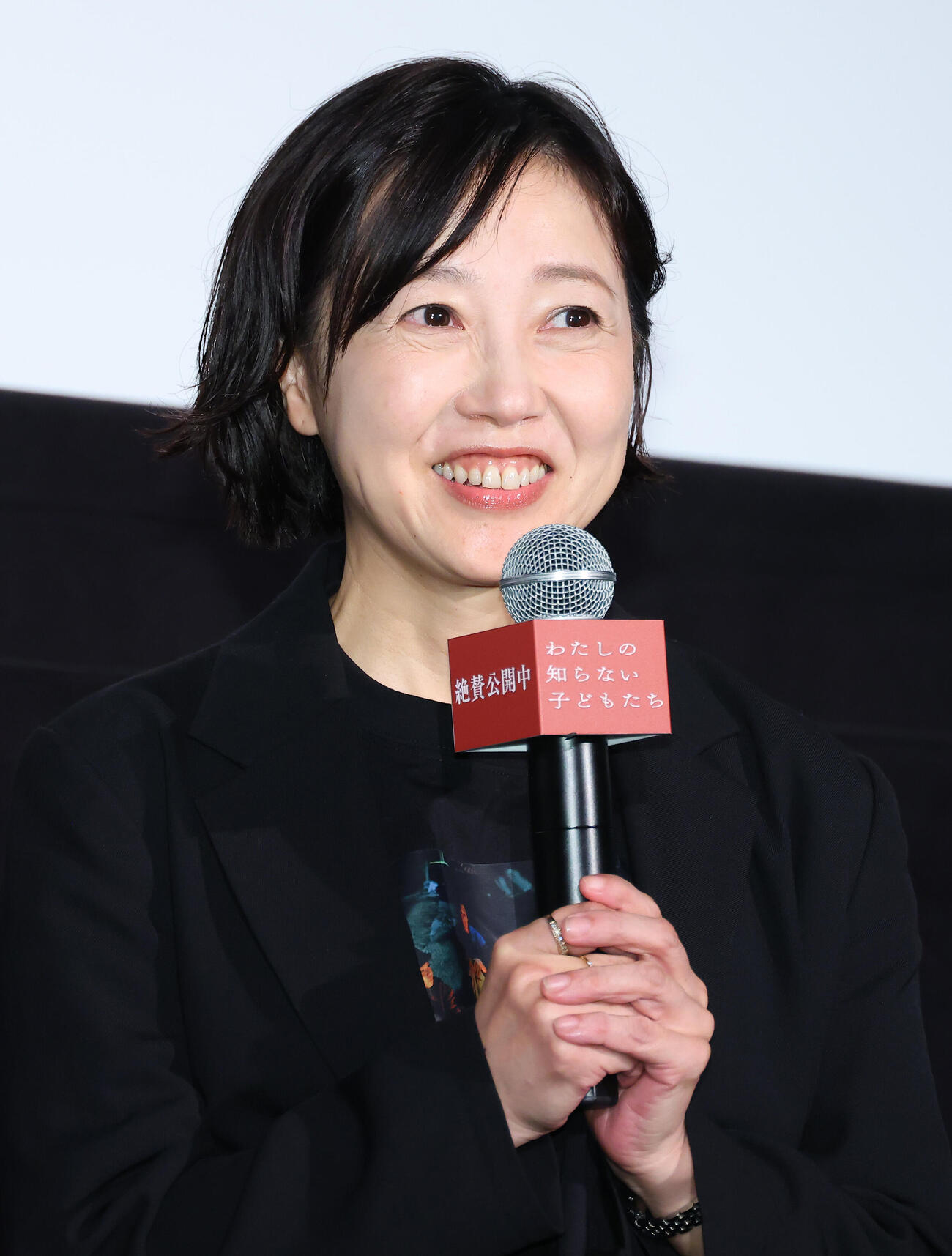 映画「わたしの知らない子どもたち」初日舞台あいさつを行う西川美和監督（撮影・中島郁夫）