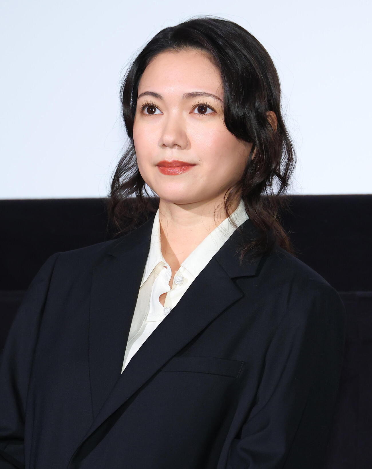 映画「わたしの知らない子どもたち」初日舞台あいさつを行う二階堂ふみ（撮影・中島郁夫）