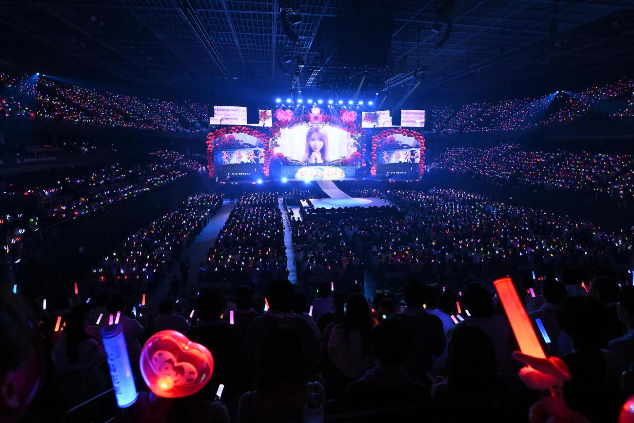 「＝LOVE 9th ANNIVERSARY PREMIUM CONCERT」を行った＝LOVE