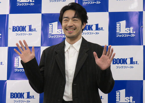 大谷亮平46歳が初写真集　俳優デビュー20年、日本デビュー10年