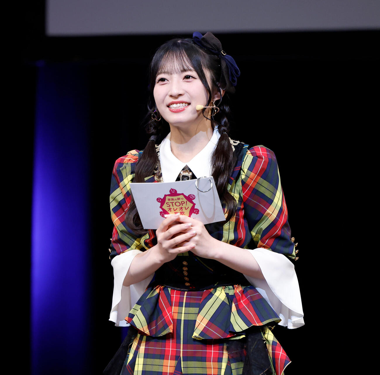 登壇したAKB48の秋山由奈（撮影・山本朝陽）