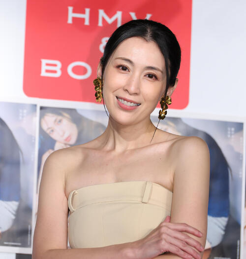 雛形あきこ、22年ぶり写真集でランジェリー姿にも挑戦「期待を良い意味で裏切りたい