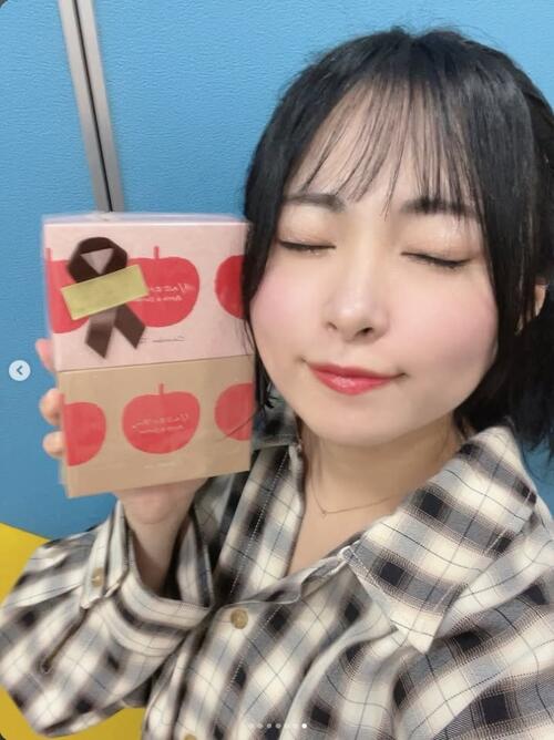 「唎酒師グラドル」佐藤望美、スケスケ水ぬれシャツ姿公開「銭湯撮影会」報告に「メロメロ」