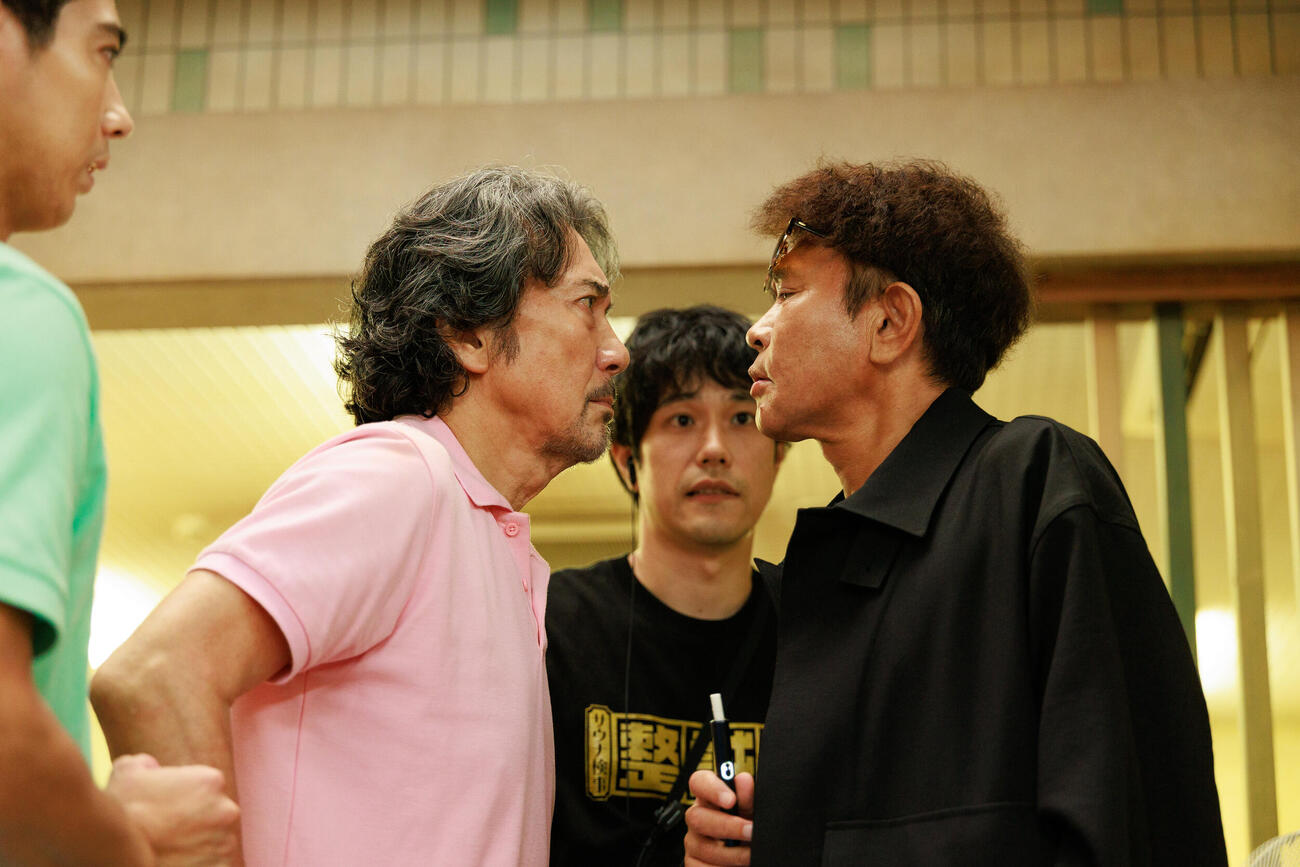 Netflixシリーズ「俺のこと、なんか言ってた？」で共演する左から賀来賢人、役所広司、松山ケンイチ、濵田雅功