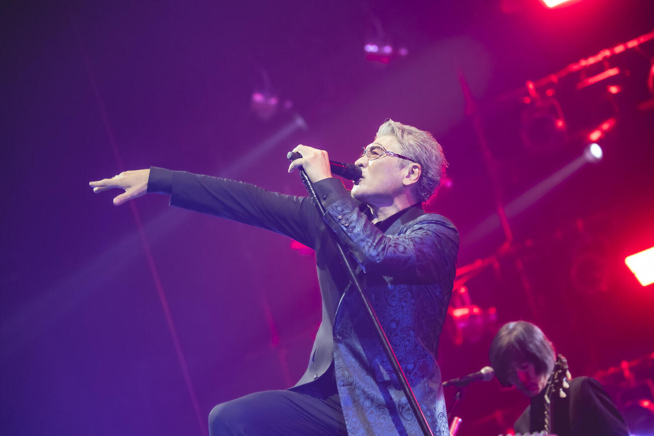 全国ツアー「Higher and Higher Tour」ファイナル公演で歌唱する吉川晃司（平野タカシ氏撮影）