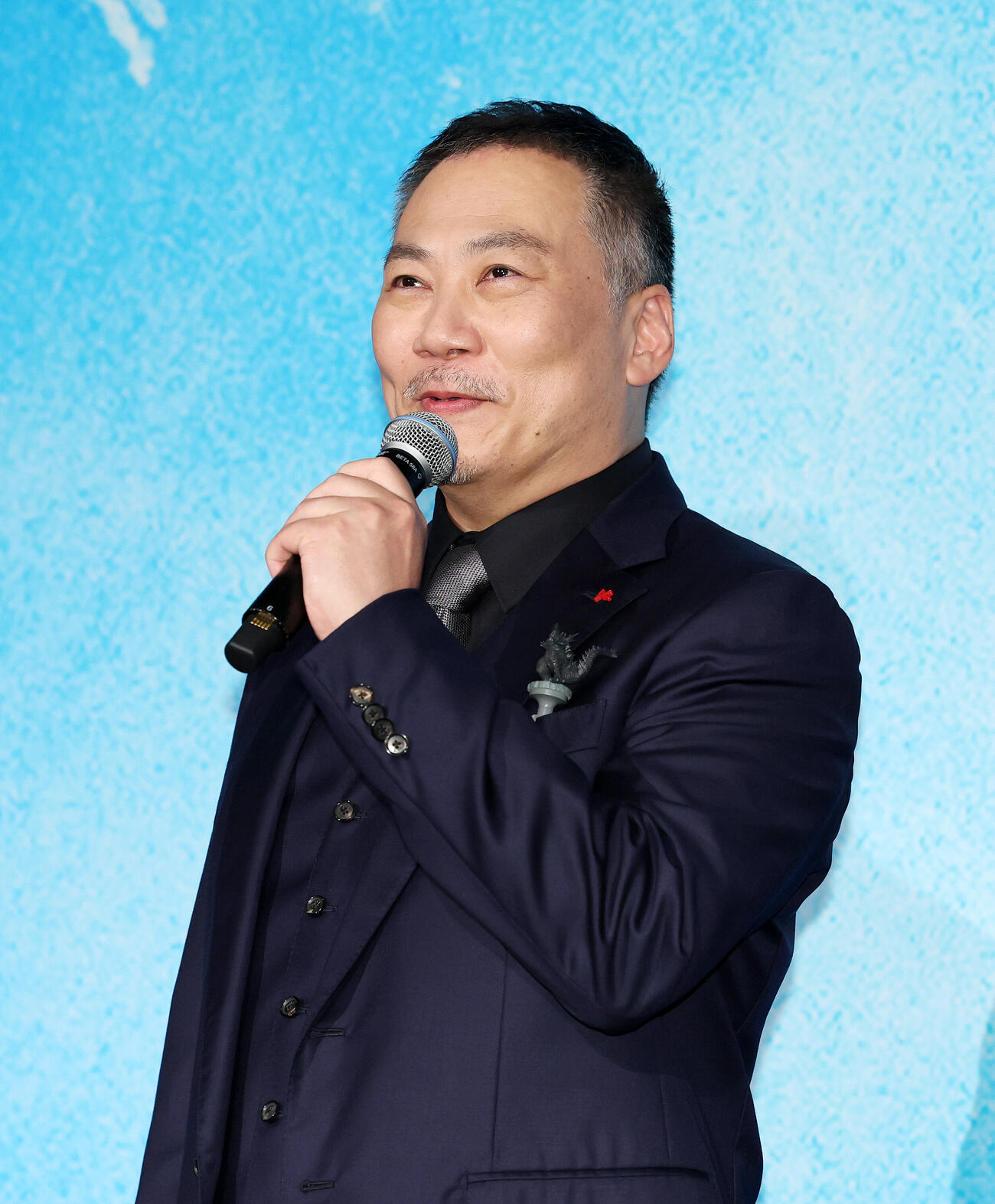 舞台あいさつに臨む田中美央（撮影・鈴木正人）