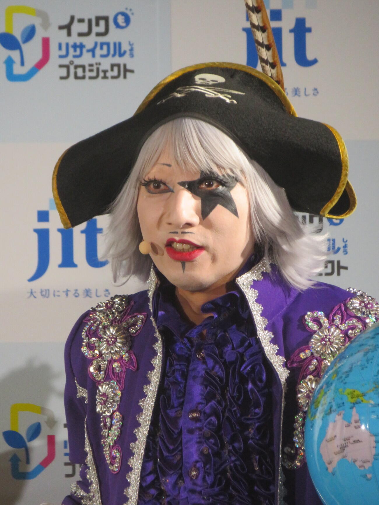 「インクもリサイクルしようプロジェクト」発表会に出席したゴー☆ジャス（撮影・川田和博）