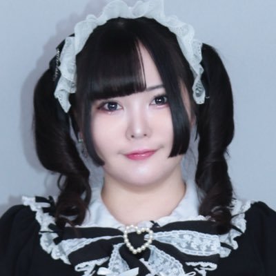 藤田シオン
