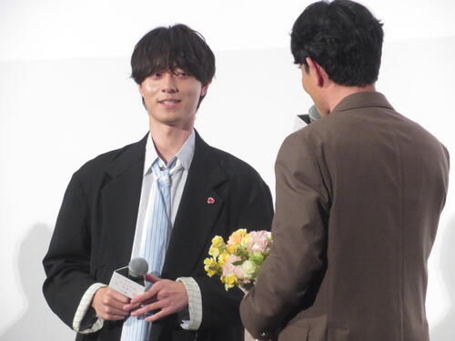 ACEes作間龍斗のダンススキルをベテラン俳優がリスペクト「指の先まできれい」