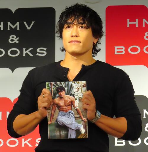 中務裕太「一生に１回」写真集は“無修正”「腹筋にシャドーはシャバい」壮絶追い込みも明かす