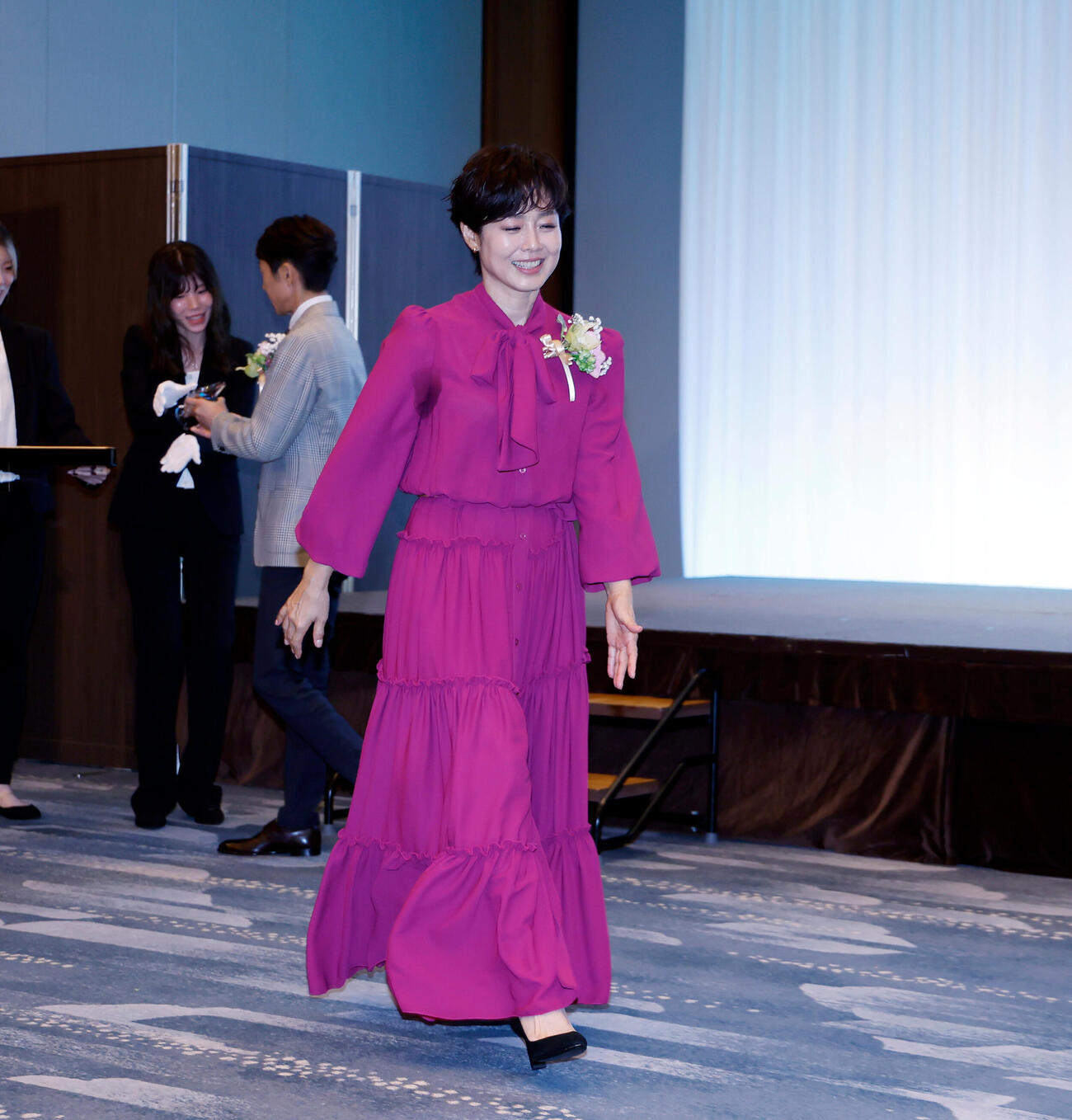 降壇する有働由美子（撮影・山本朝陽）