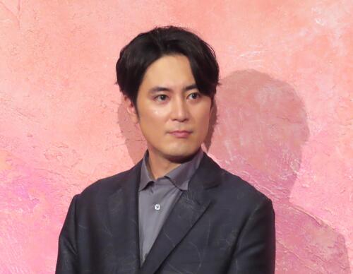 間宮祥太朗「一歩ずつ電流が走った」大先輩俳優の異変を暴露「軽い肉離れになったり…」