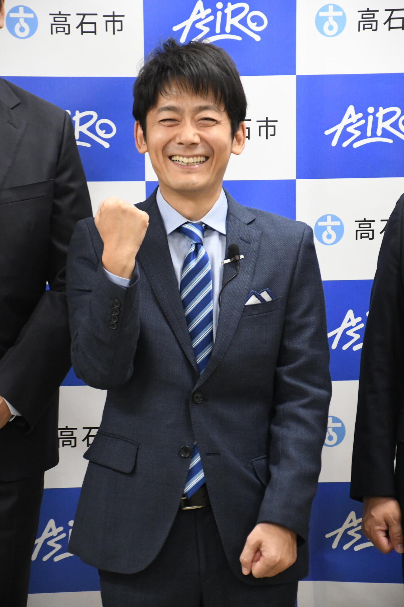 「高石市×株式会社アシロ　市民向け法律相談業務に関わる連携協定式」に出席したロザン菅広文（撮影・阪口孝志）