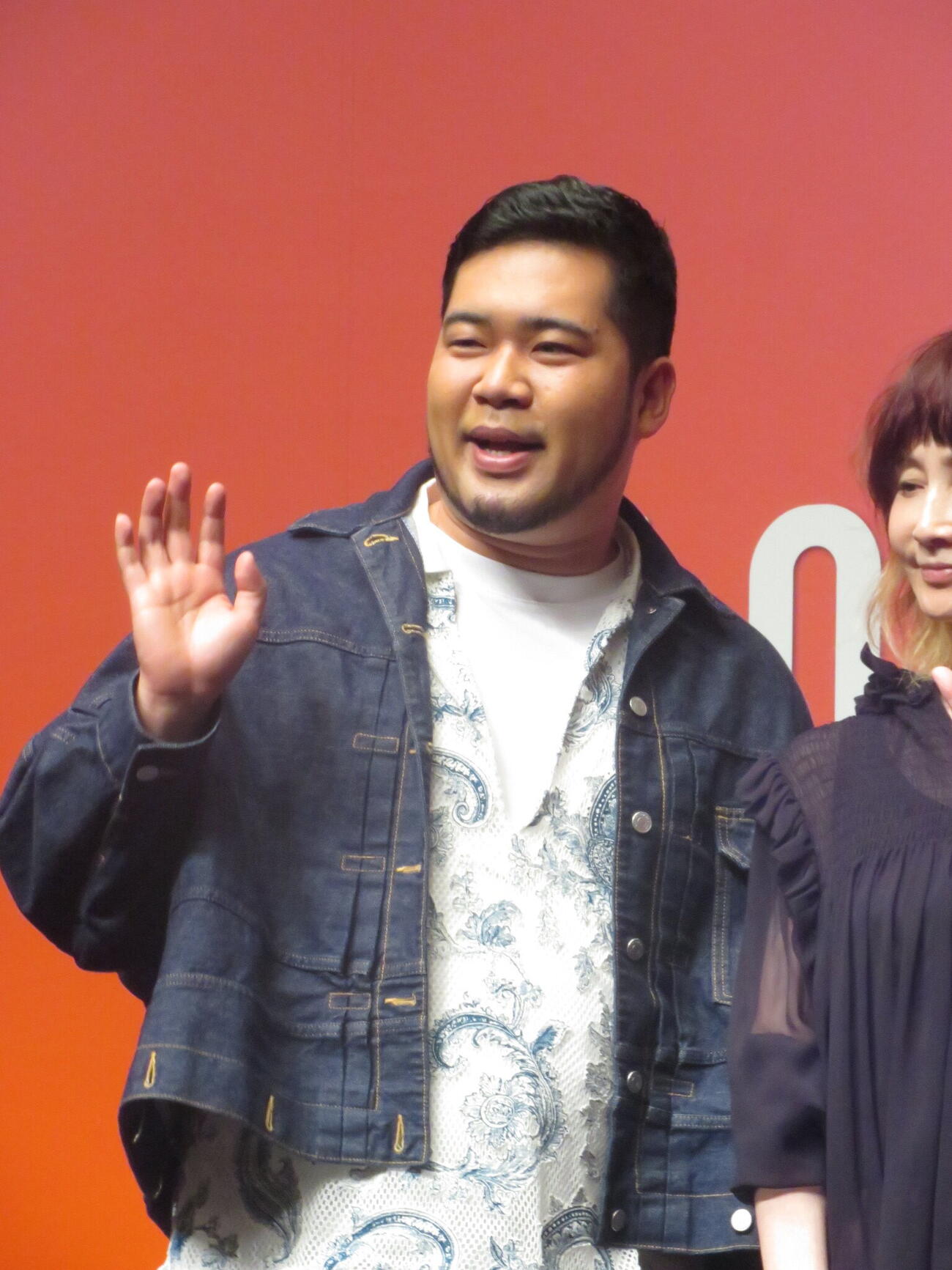 Prime Video「ラブ　トランジット　35＋」の配信記念イベントに参加した松井ケムリ