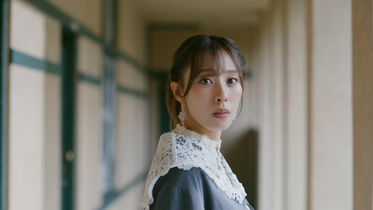 ソロデビューシングル「途中」のMVを公開した藤江れいな
