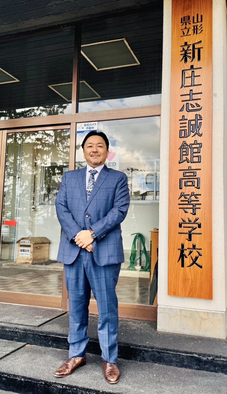 山形県立新庄志誠館高校の開校記念式典に出席した今村翔吾氏