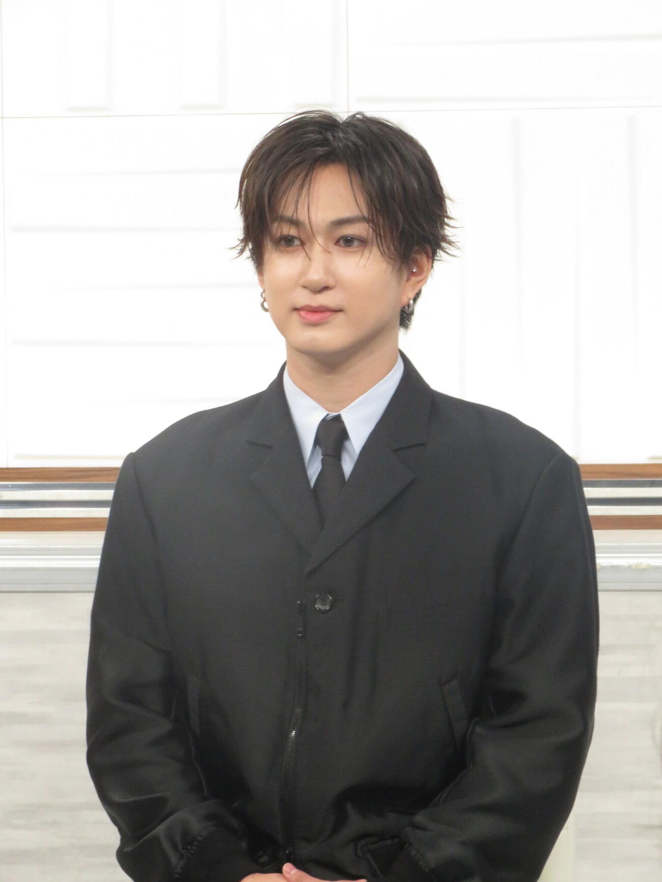 ドラマ「溺愛　～実は、最強ヒーロー～」の制作発表会見に臨んだ池田彪馬