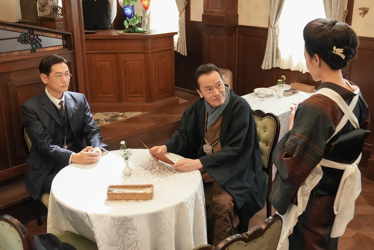 NHK連続テレビ小説「ブラッサム」の1場面（C）NHK