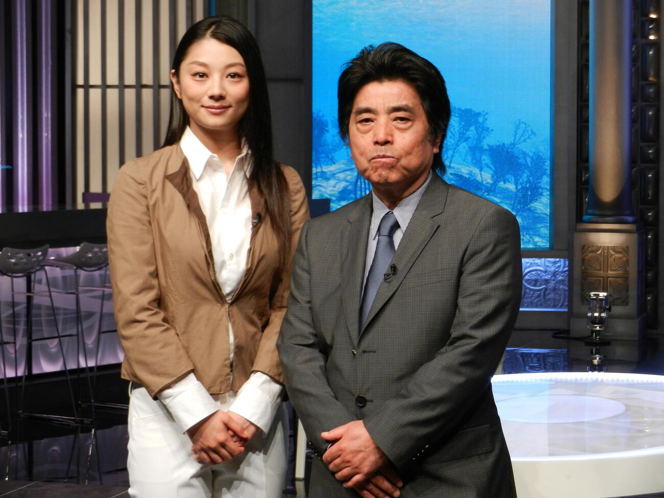 「カンブリア宮殿」が放送300回をむかえた心境を語った小池栄子（左）と村上龍氏（12年6月撮影）